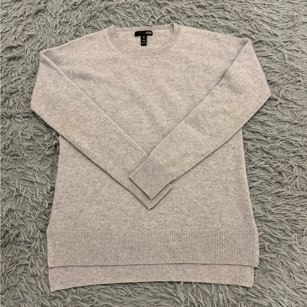 Aqua Sweater Women’s Small Cashmere Crew Neck Grey Pullover Classic Minimalist